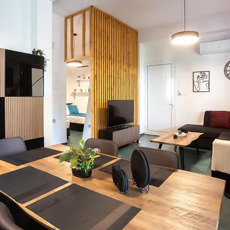 2 Bedroom With 200m To Sea - And Relax דירה