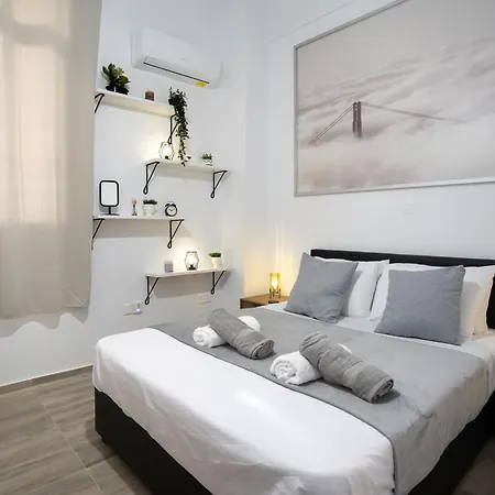 2 Bedroom With 200m To Sea - And Relax * Paphos