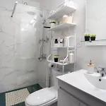 2 Bedroom With 200m To Sea - And Relax Apartment
